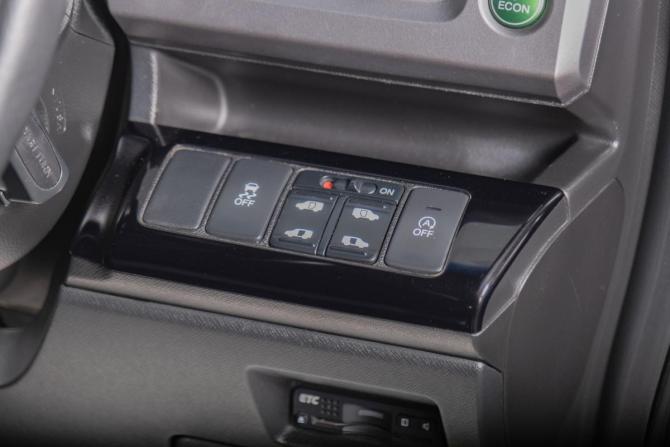 Honda Stepwgn IV Рестайлинг с пробегом 2013 года, цена 1 689 000 рублей, 171600 км, минивэн, Автокод Объявления