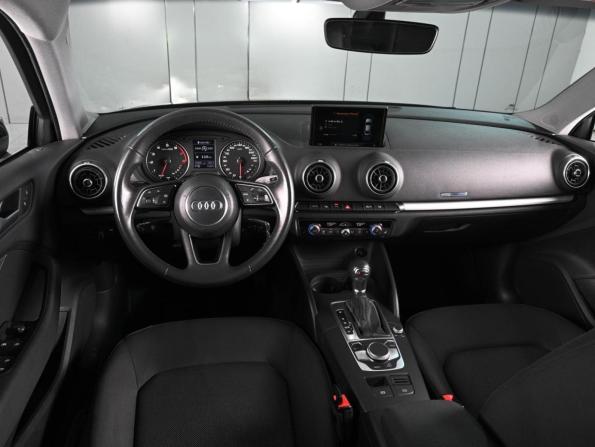 Audi A3 III (8V) Рестайлинг с пробегом 2017 года, цена 1 899 000 рублей, 155451 км, седан, Автокод Объявления