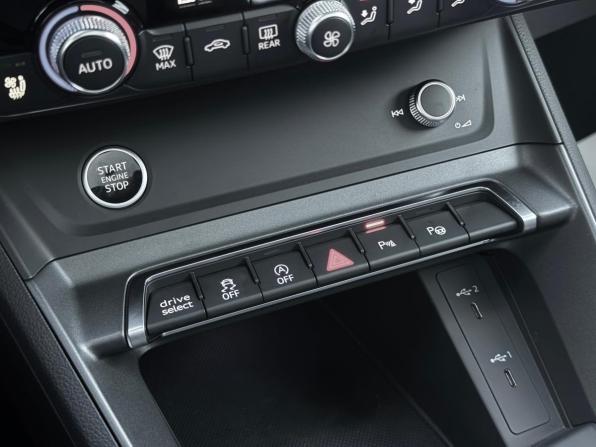 Audi Q3 II (F3) с пробегом 2026 года, цена 3 890 000 рублей, 10 км, внедорожник, Автокод Объявления