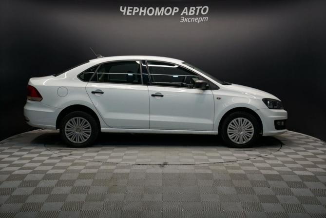 Volkswagen Polo V Рестайлинг с пробегом 2018 года, цена 1 299 000 рублей, 103000 км, седан, Автокод Объявления