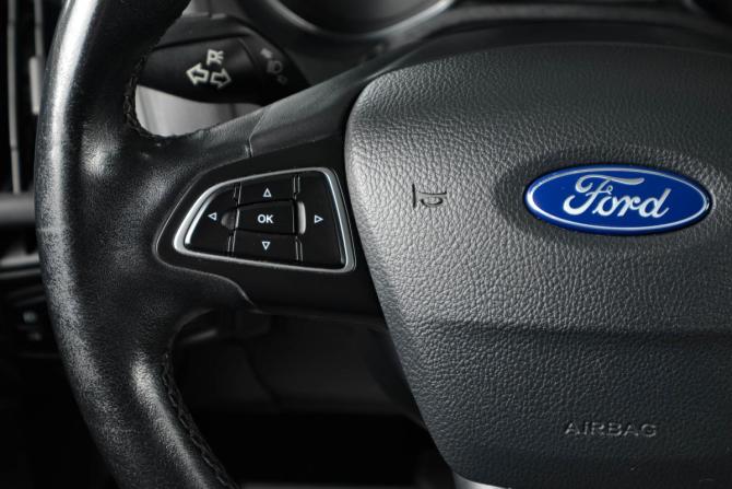 Ford Focus III Рестайлинг с пробегом 2017 года, цена 1 179 000 рублей, 117000 км, седан, Автокод Объявления