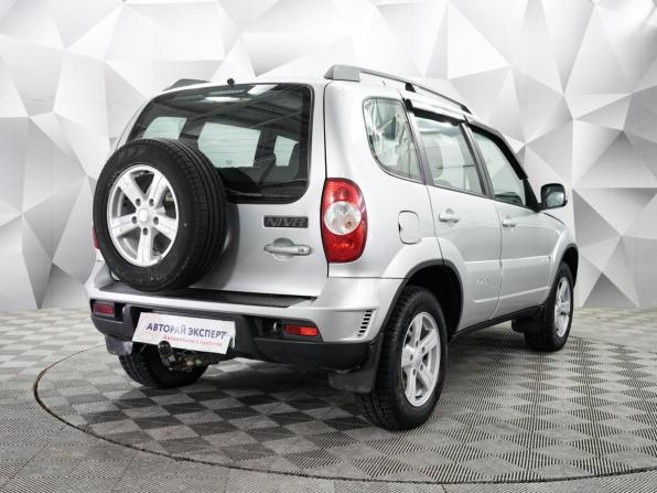 Chevrolet Niva I Рестайлинг с пробегом 2016 года, цена 733 000 рублей, 95000 км, внедорожник, Автокод Объявления