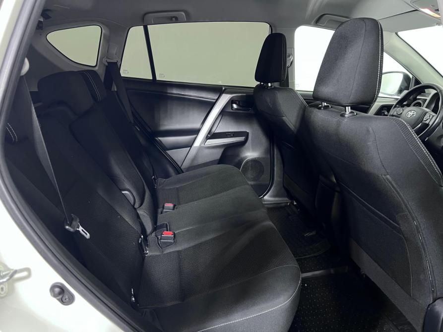 Toyota RAV4 IV (XA40) Рестайлинг Ростов-на-Дону  - изображение 18