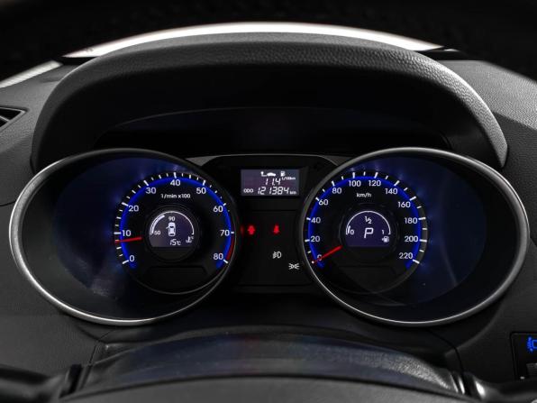 Hyundai ix35 I Рестайлинг с пробегом 2015 года, цена 1 299 000 рублей, 121322 км, внедорожник, Автокод Объявления