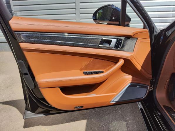 Porsche Panamera II Рестайлинг с пробегом 2021 года, цена 11 700 000 рублей, 46548 км, лифтбек, Автокод Объявления