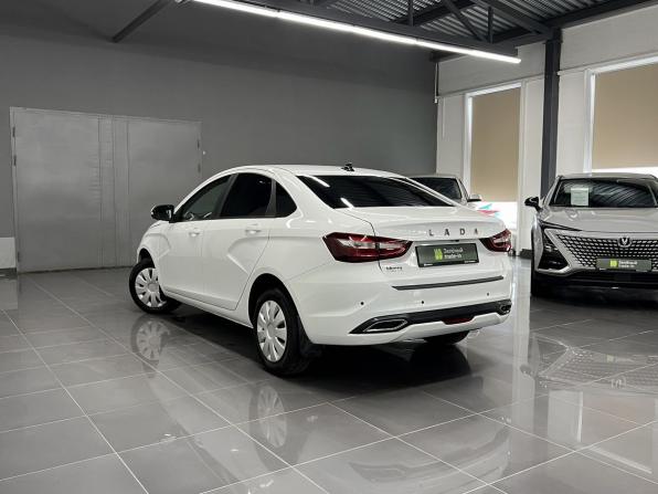 Lada (ВАЗ) Vesta I Рестайлинг (NG) с пробегом 2023 года, цена 1 175 000 рублей, 46313 км, седан, Автокод Объявления