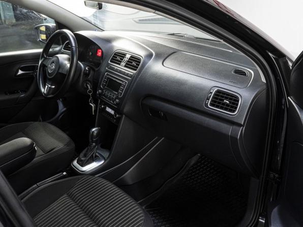 Volkswagen Polo V с пробегом 2014 года, цена 900 000 рублей, 153932 км, седан, Автокод Объявления