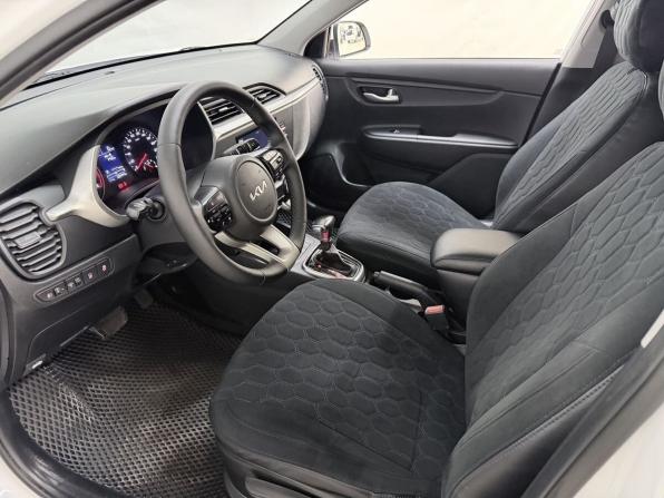 Kia Rio IV Рестайлинг с пробегом 2021 года, цена 1 699 000 рублей, 109273 км, хэтчбек, Автокод Объявления