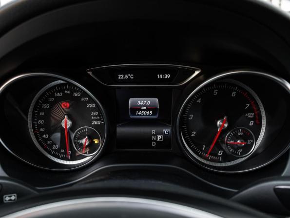Mercedes-Benz GLA I (X156) Рестайлинг с пробегом 2019 года, цена 2 720 000 рублей, 145065 км, внедорожник, Автокод Объявления