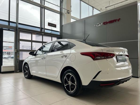 Hyundai Solaris II Рестайлинг с пробегом 2021 года, цена 1 579 000 рублей, 85549 км, седан, Автокод Объявления