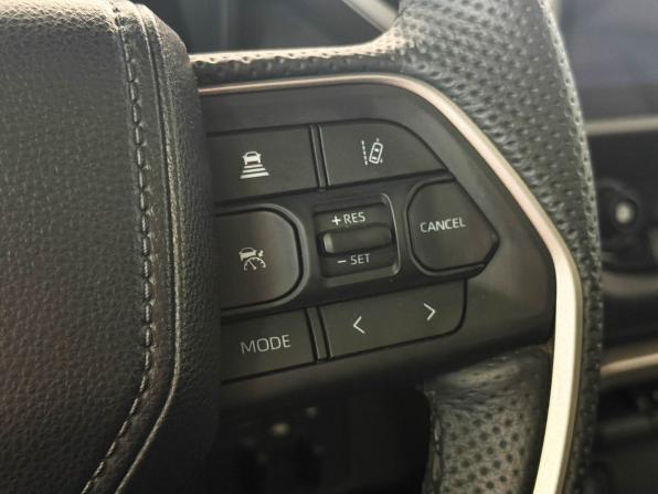 Toyota Tundra III с пробегом 2024 года, цена 6 950 000 рублей, 9832 км, пикап, Автокод Объявления