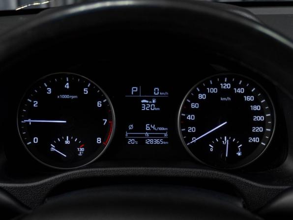 Hyundai Elantra VI (AD) с пробегом 2016 года, цена 1 349 000 рублей, 128365 км, седан, Автокод Объявления