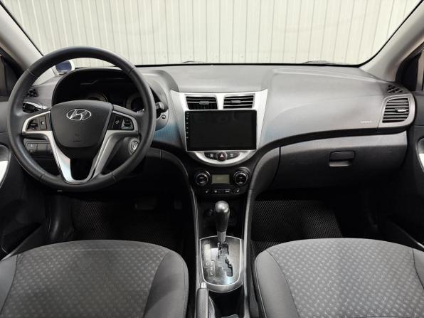 Hyundai Solaris I с пробегом 2012 года, цена 860 000 рублей, 215304 км, хэтчбек, Автокод Объявления