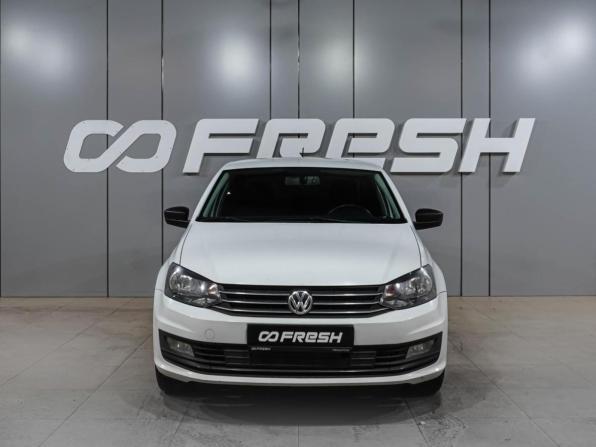 Volkswagen Polo V Рестайлинг с пробегом 2019 года, цена 1 169 000 рублей, 153423 км, седан, Автокод Объявления