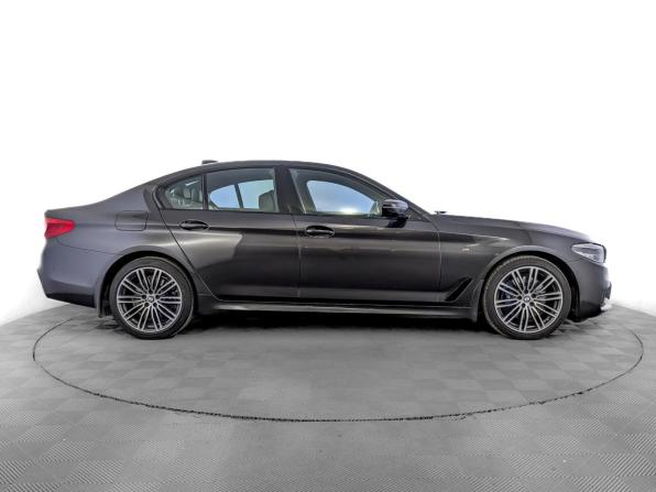 BMW 5 серии VII (G30/G31/G38) с пробегом 2019 года, цена 4 795 000 рублей, 88000 км, седан, Автокод Объявления