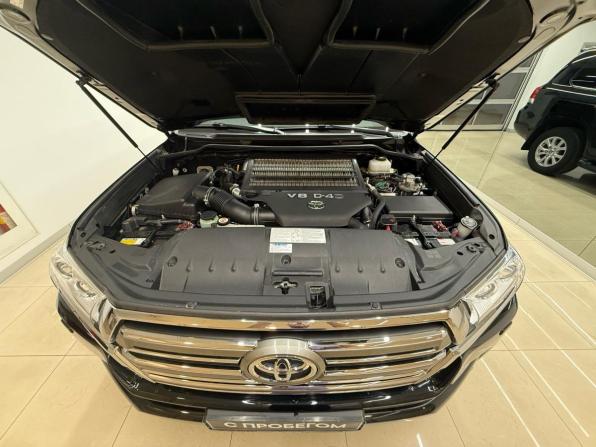 Toyota Land Cruiser 200 Series Рестайлинг 2 с пробегом 2018 года, цена 6 200 000 рублей, 245486 км, внедорожник, Автокод Объявления