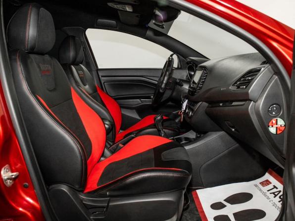 Lada (ВАЗ) Vesta I с пробегом 2019 года, цена 1 100 000 рублей, 105780 км, седан, Автокод Объявления