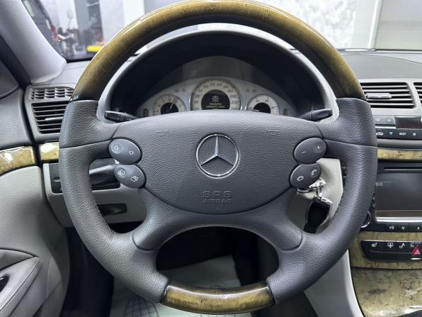 Mercedes-Benz E-Класс III (W211 S211) Рестайлинг с пробегом 2007 года, цена 1 665 000 рублей, 201119 км, седан, Автокод Объявления