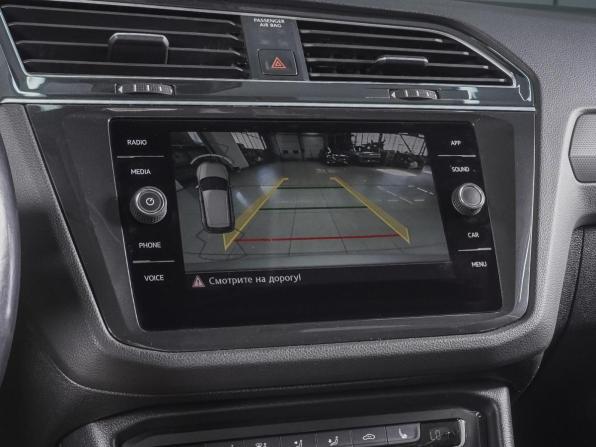 Volkswagen Tiguan II с пробегом 2018 года, цена 2 890 000 рублей, 98474 км, внедорожник, Автокод Объявления