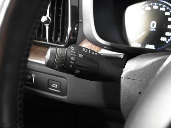 Volvo XC60 II с пробегом 2018 года, цена 3 299 900 рублей, 194759 км, внедорожник, Автокод Объявления