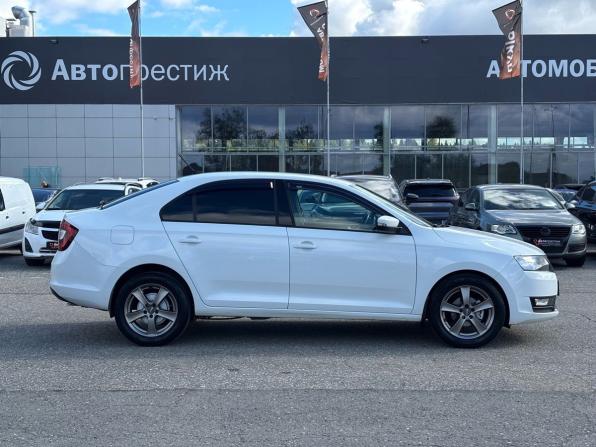 Skoda Rapid I Рестайлинг с пробегом 2017 года, цена 1 060 000 рублей, 147332 км, лифтбек, Автокод Объявления