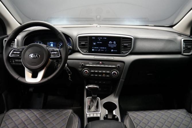 Kia Sportage IV Рестайлинг с пробегом 2019 года, цена 2 355 000 рублей, 120000 км, внедорожник, Автокод Объявления