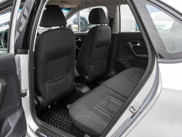 Volkswagen Polo V Рестайлинг с пробегом 2016 года, цена 860 000 рублей, 234243 км, седан, Автокод Объявления