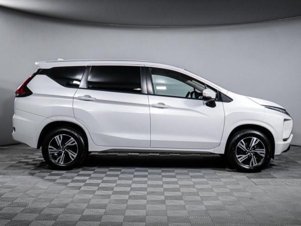 Mitsubishi Xpander I с пробегом 2022 года, цена 2 389 000 рублей, 66000 км, внедорожник, Автокод Объявления