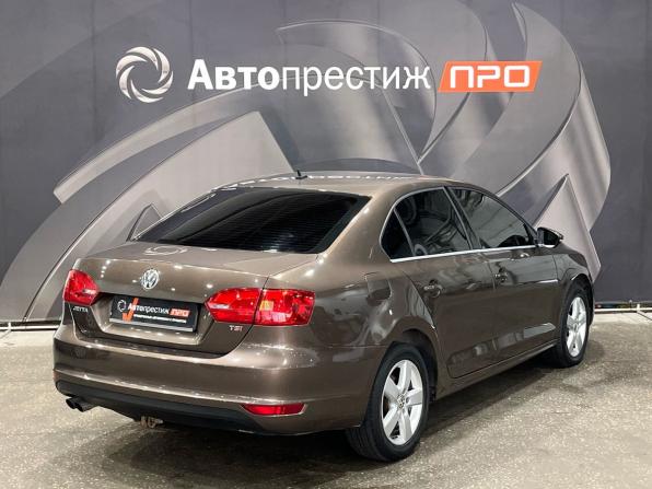 Volkswagen Jetta VI с пробегом 2012 года, цена 980 000 рублей, 180503 км, седан, Автокод Объявления
