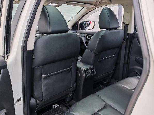 Nissan Qashqai II с пробегом 2014 года, цена 1 590 000 рублей, 203041 км, внедорожник, Автокод Объявления