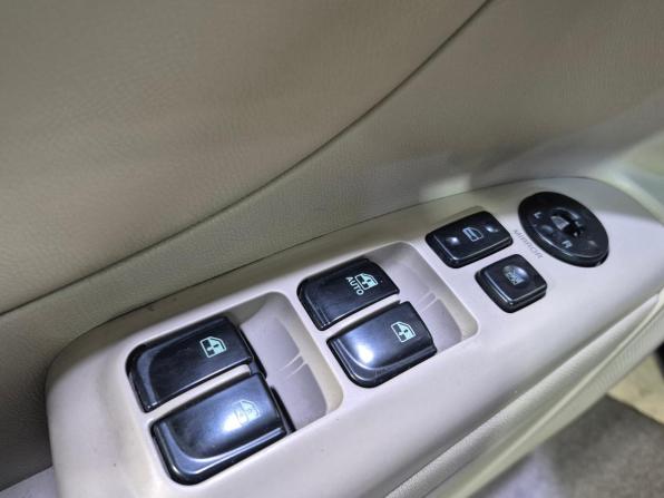 Hyundai Sonata V (NF) с пробегом 2006 года, цена 510 000 рублей, 263900 км, седан, Автокод Объявления