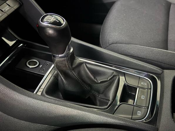 Skoda Karoq I с пробегом 2021 года, цена 1 600 000 рублей, 241335 км, внедорожник, Автокод Объявления