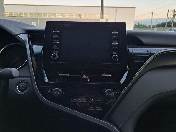 Toyota Camry VIII (XV70) Рестайлинг с пробегом 2021 года, цена 3 340 000 рублей, 27755 км, седан, Автокод Объявления