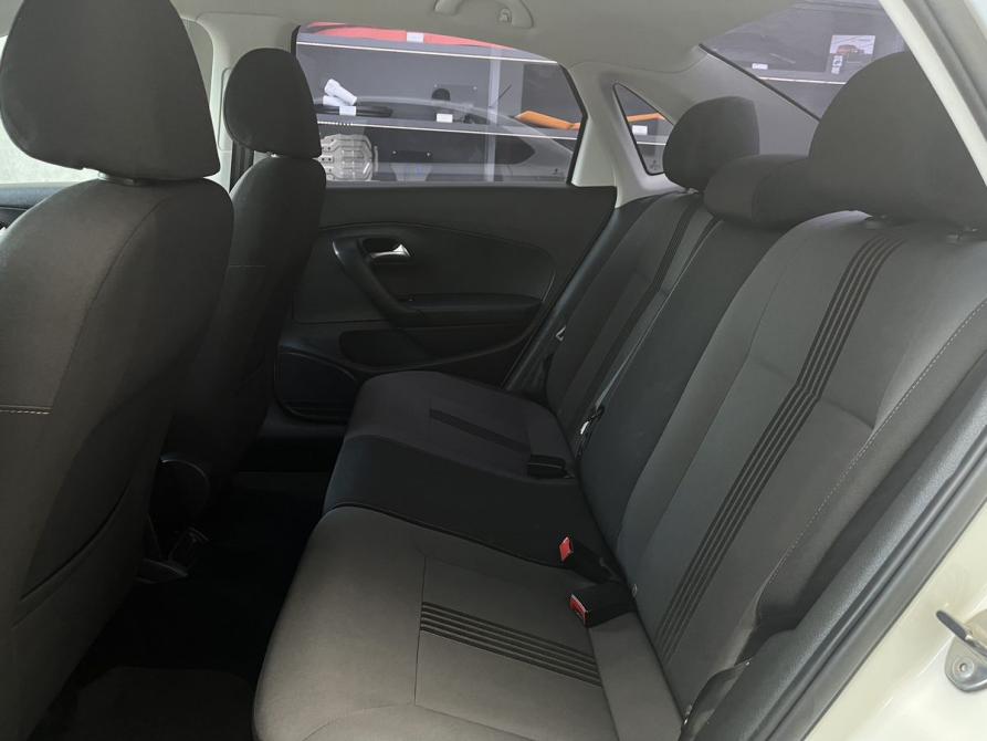 Volkswagen Polo V Рестайлинг Новосибирск  - изображение 14