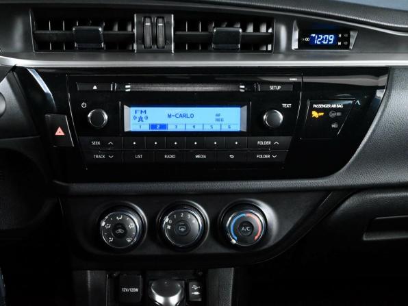 Toyota Corolla XI (E160 E170 E180) с пробегом 2015 года, цена 1 560 000 рублей, 81173 км, седан, Автокод Объявления
