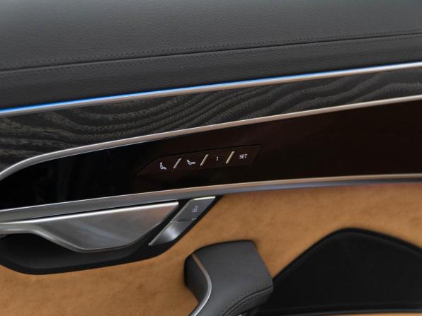 Audi A8 IV (D5) Рестайлинг с пробегом 2025 года, цена 10 198 977 рублей, 1781 км, седан, Автокод Объявления