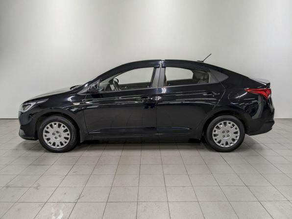 Hyundai Solaris II Рестайлинг с пробегом 2021 года, цена 1 450 000 рублей, 158101 км, седан, Автокод Объявления
