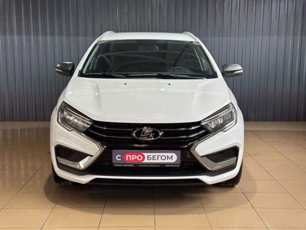 Lada (ВАЗ) Vesta I Рестайлинг (NG) с пробегом 2024 года, цена 1 299 900 рублей, 20000 км, универсал, Автокод Объявления