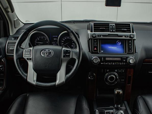 Toyota Land Cruiser Prado 150 Series Рестайлинг 2 с пробегом 2017 года, цена 4 900 000 рублей, 92229 км, внедорожник, Автокод Объявления