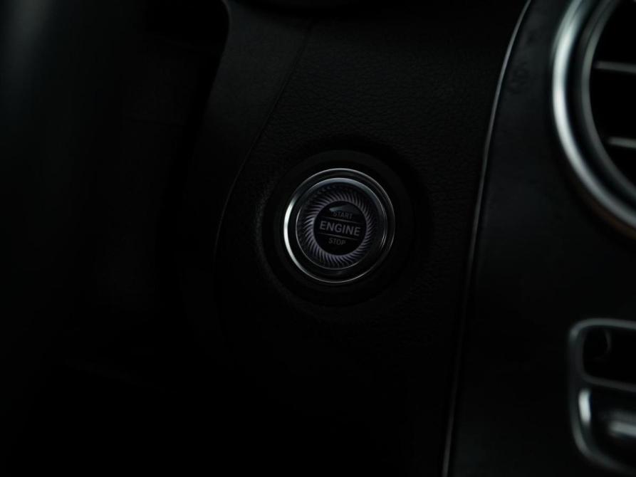 Mercedes-Benz C-Класс IV (W205) Рестайлинг Москва  - изображение 19