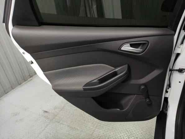 Ford Focus III с пробегом 2013 года, цена 750 000 рублей, 179379 км, хэтчбек, Автокод Объявления
