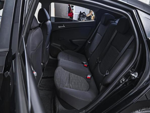 Hyundai Solaris I Рестайлинг с пробегом 2014 года, цена 900 000 рублей, 174221 км, седан, Автокод Объявления