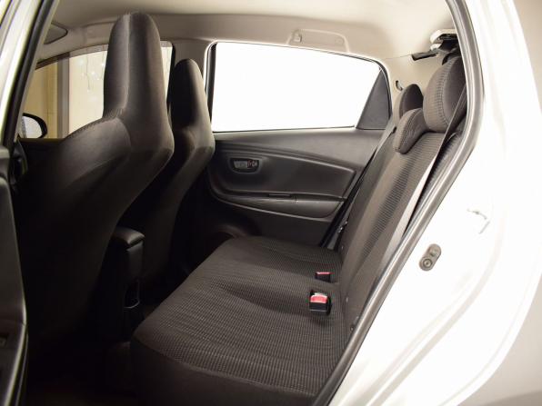 Toyota Vitz III (XP130) Рестайлинг 2 с пробегом 2017 года, цена 1 199 997 рублей, 62540 км, хэтчбек, Автокод Объявления