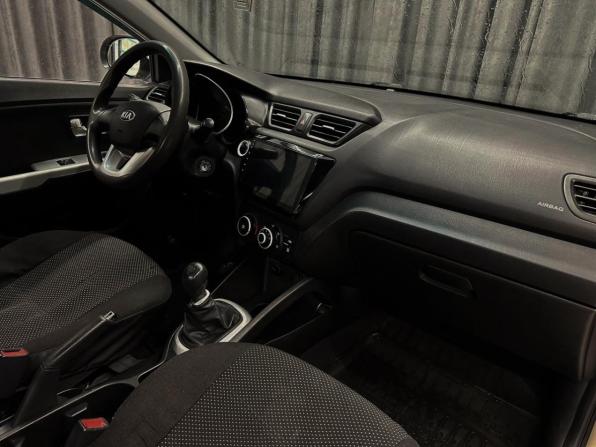 Kia Rio III с пробегом 2013 года, цена 750 000 рублей, 250000 км, седан, Автокод Объявления