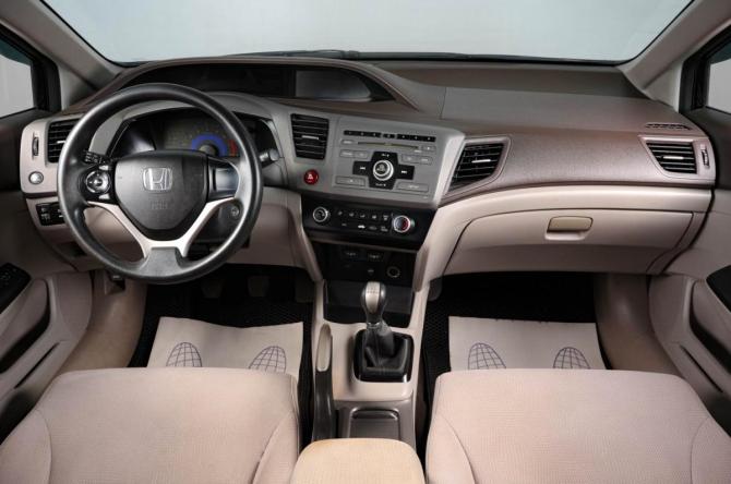 Honda Civic IX с пробегом 2012 года, цена 1 219 000 рублей, 199670 км, седан, Автокод Объявления