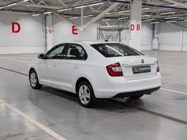 Skoda Rapid I Рестайлинг с пробегом 2018 года, цена 1 195 000 рублей, 118964 км, лифтбек, Автокод Объявления