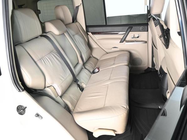 Mitsubishi Pajero IV Рестайлинг 2 с пробегом 2019 года, цена 3 699 000 рублей, 98258 км, внедорожник, Автокод Объявления