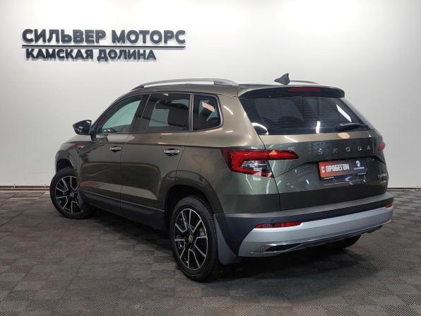 Skoda Karoq I с пробегом 2020 года, цена 2 355 000 рублей, 66800 км, внедорожник, Автокод Объявления