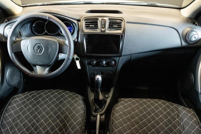 Renault Logan II с пробегом 2017 года, цена 779 000 рублей, 140203 км, седан, Автокод Объявления