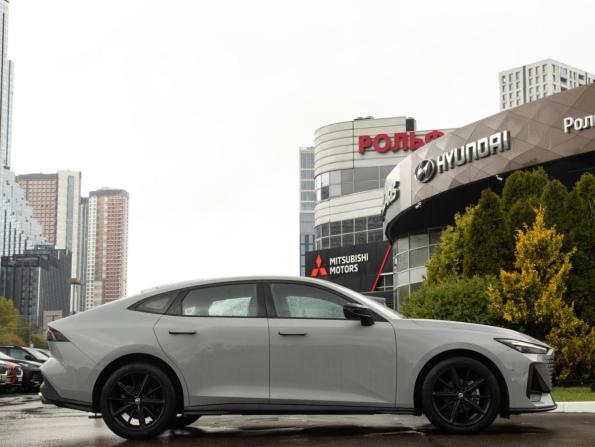 Changan UNI-V I с пробегом 2024 года, цена 2 378 000 рублей, 25598 км, лифтбек, Автокод Объявления